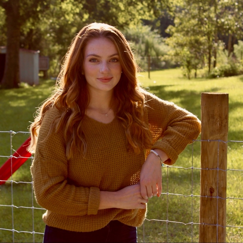 Meet your Posher, Elyse